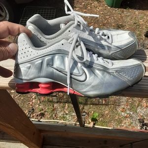 Beautiful, NWOB, Women's/Girl's Sz 6.5, Nike Shox!